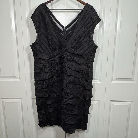 Scarlett Nite Dress 22W Black Tiered Ruffle Cocktail Sleeveless Formal Plus - Picture 1 of 8